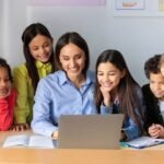 Intensive vs Extensive Vocabulary Learning: Finding the Right Balance for English Mastery
